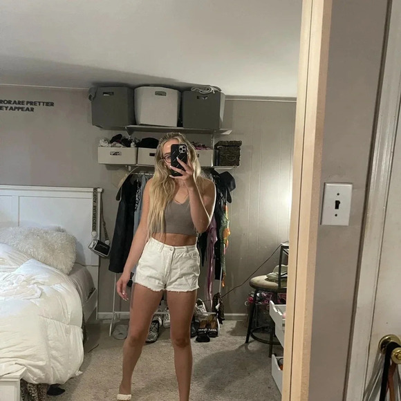 PRINCESS POLLY shorts 4 - Picture 8 of 11